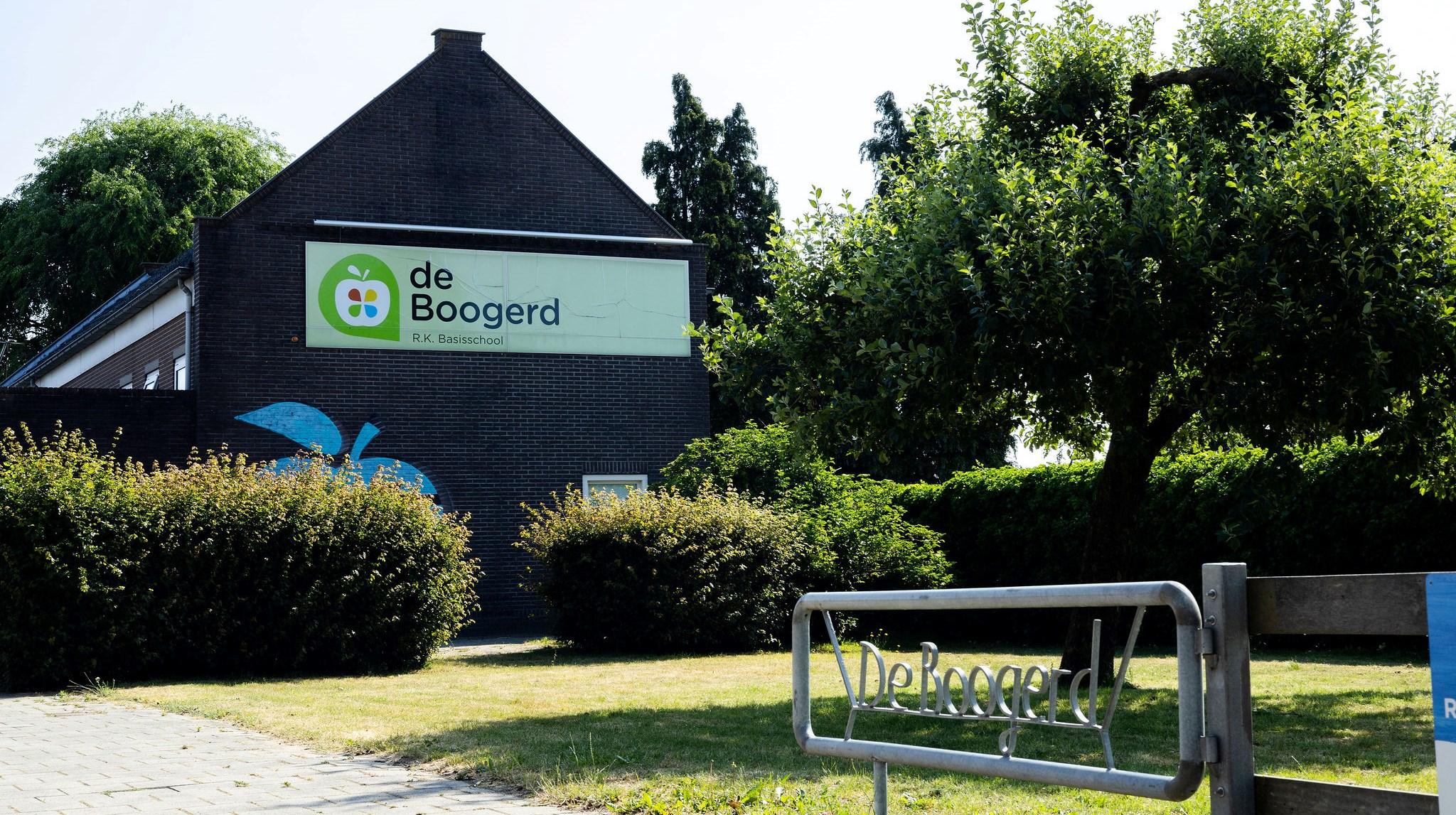 Basisschool De Boogerd in 't Goy met een groenere omgeving en een duidelijke ingang. Basisschool De Boogerd in 't Goy met een groenere omgeving en een duidelijke ingang.