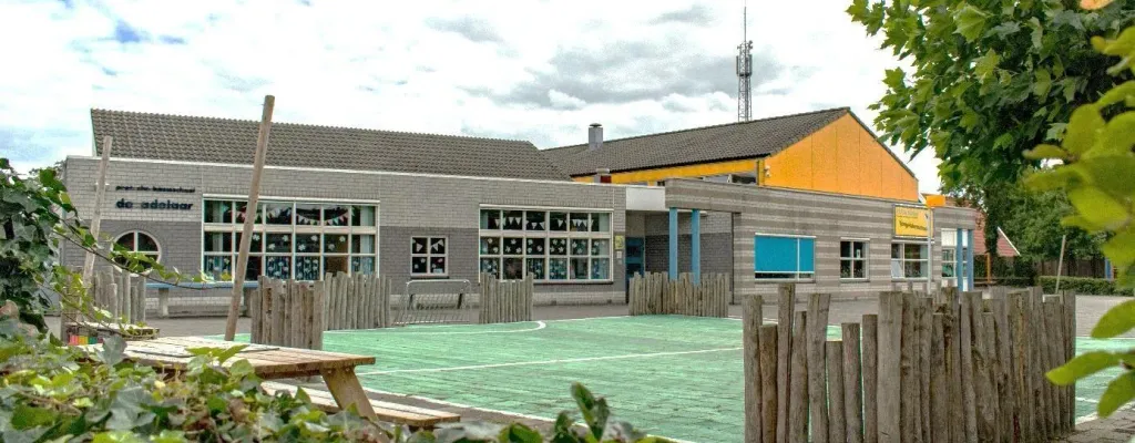 CBS De Adelaar