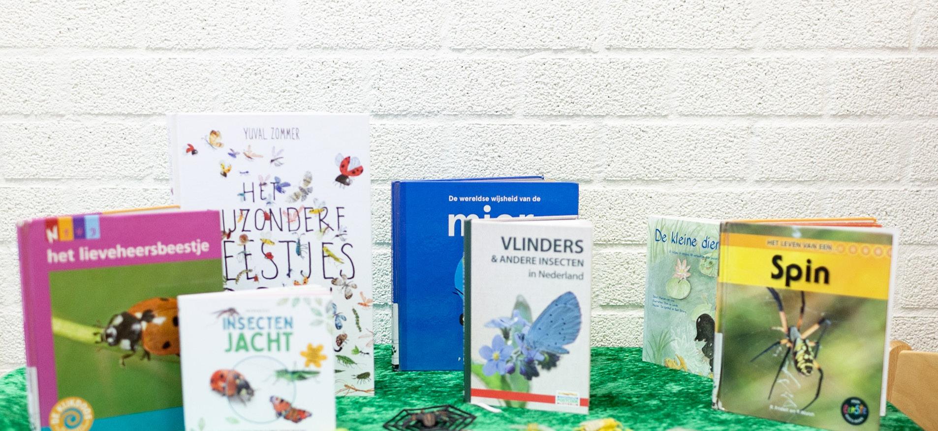 Boeken over insecten en andere kleine diertjes in Kindcentrum de KAS, Waddinxveen. Boeken over insecten en andere kleine diertjes in Kindcentrum de KAS, Waddinxveen.