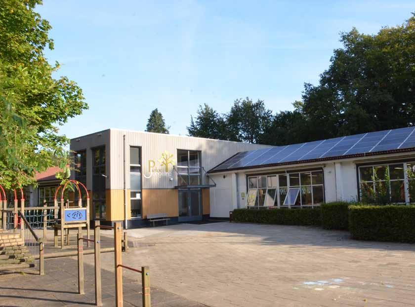 Christelijk kindcentrum Gulden Bodem in Arnhem met een modern schoolplein. Christelijk kindcentrum Gulden Bodem in Arnhem met een modern schoolplein.