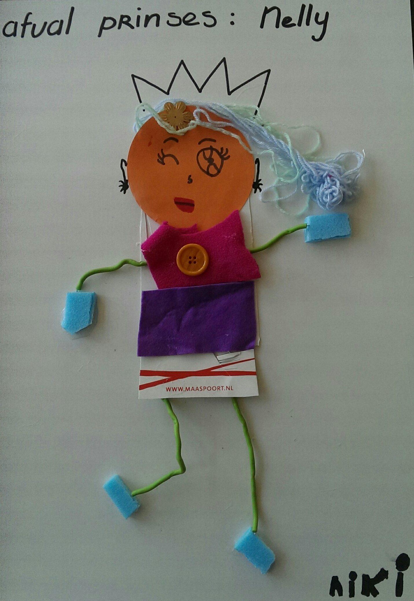 Creatie van een kunstwerk genaamd 'afval prinses: Nelly' door leerlingen van School voor Speciaal Basisonderwijs De Lings in Tegelen. Creatie van een kunstwerk genaamd 'afval prinses: Nelly' door leerlingen van School voor Speciaal Basisonderwijs De Lings in Tegelen.