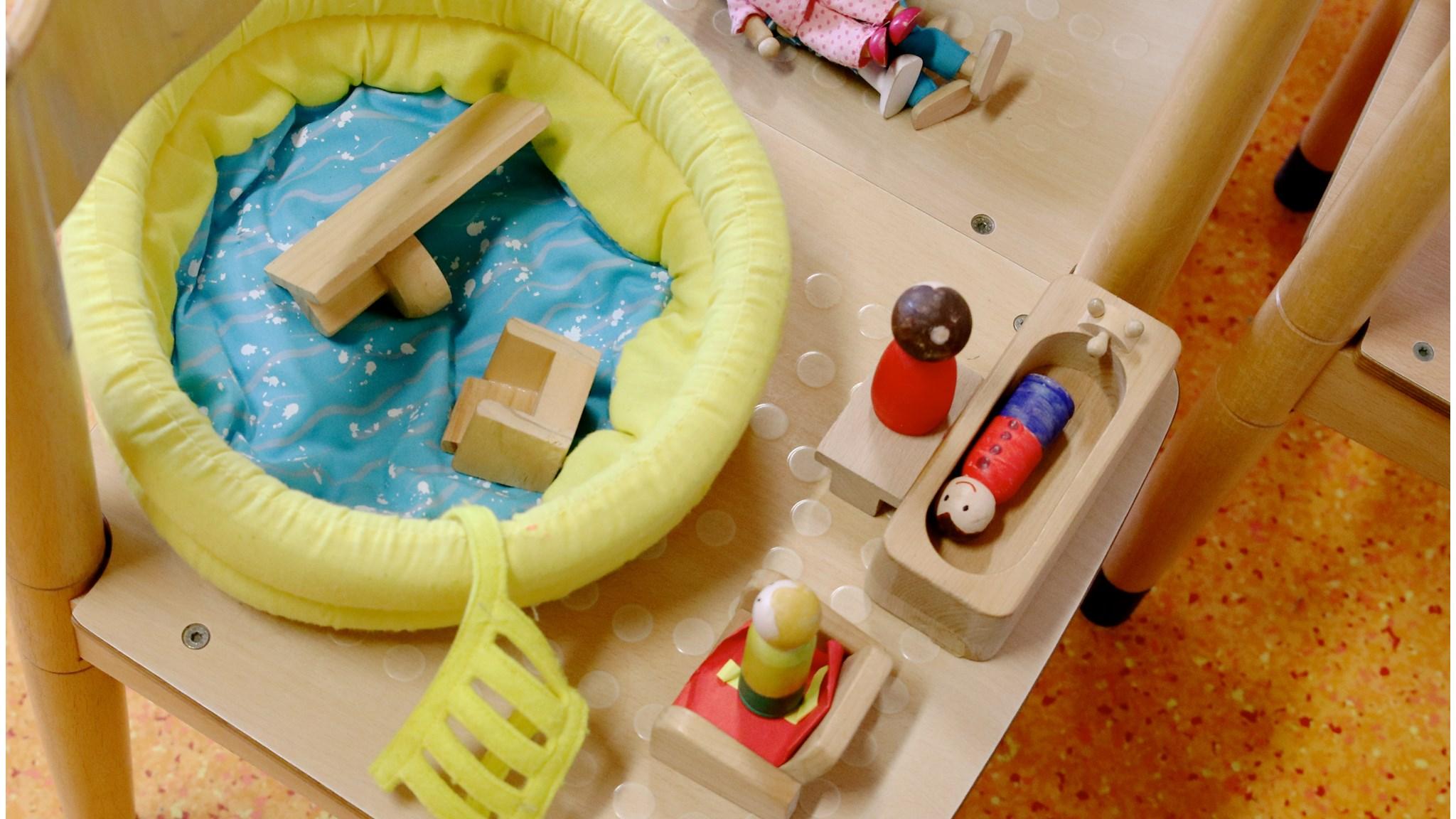 Deze afbeelding toont leermateriaal voor kinderen op de Christelijke Basisschool Het Bastion in Klundert. Deze afbeelding toont leermateriaal voor kinderen op de Christelijke Basisschool Het Bastion in Klundert.