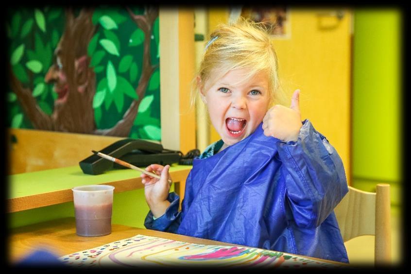 Een enthousiaste leerling van Basisschool De Boogurt in Budel tijdens een creatieve activiteit. Een enthousiaste leerling van Basisschool De Boogurt in Budel tijdens een creatieve activiteit.