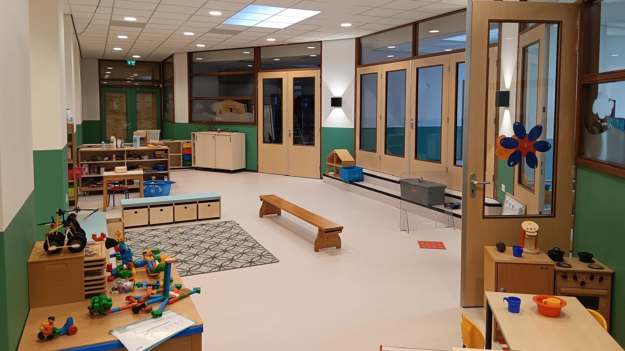 Een klaslokaal van Christelijke basisschool De Ark in Daarle, ingericht met speelgoed en ander leer materiaal. Een klaslokaal van Christelijke basisschool De Ark in Daarle, ingericht met speelgoed en ander leer materiaal.