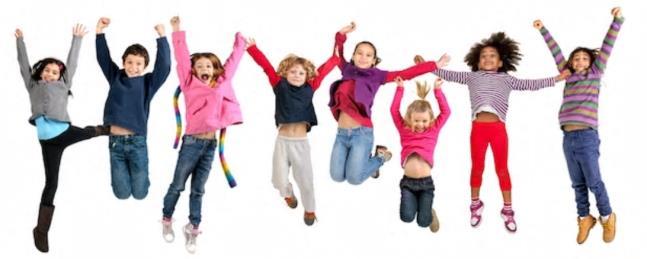 Gelukkige kinderen spelen op het schoolplein van Christelijke Basisschool De Librije in Gorredijk. Gelukkige kinderen spelen op het schoolplein van Christelijke Basisschool De Librije in Gorredijk.