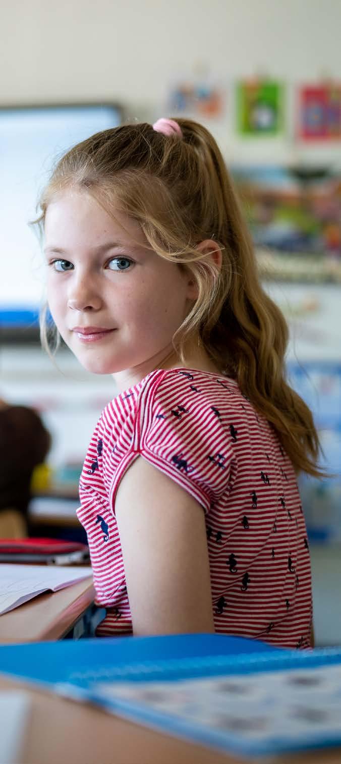 Kind in klaslokaal van Basisschool De Hovenier in Montfort. Kind in klaslokaal van Basisschool De Hovenier in Montfort.