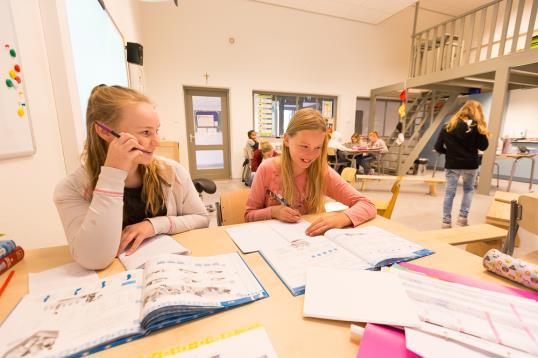 Kinderen leren en werken samen in de klas van de Gabriëlschool in Putten. Kinderen leren en werken samen in de klas van de Gabriëlschool in Putten.