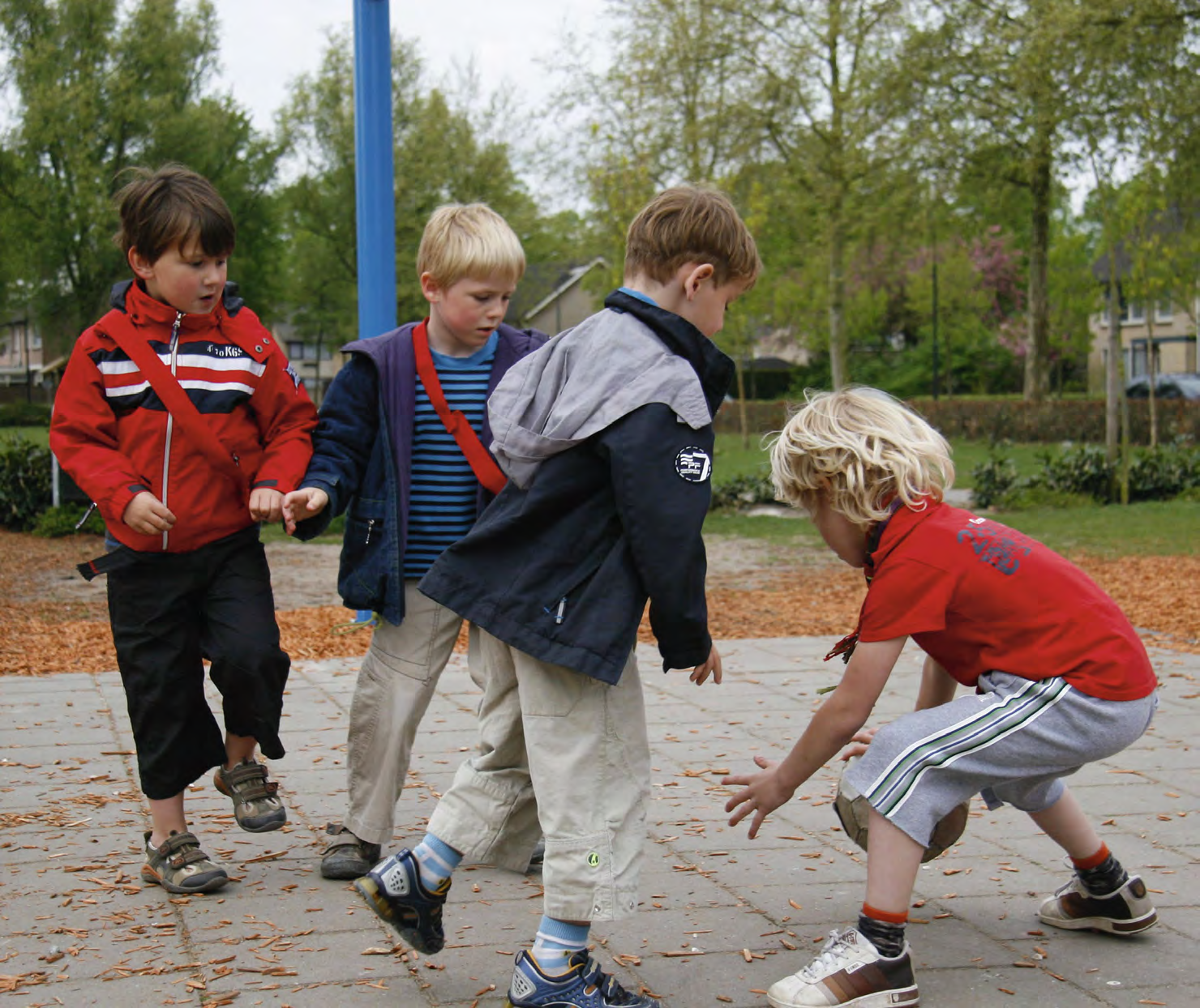 Kinderen spelen samen op het schoolplein van Basisschool Toermalijn in Wormerveer. Kinderen spelen samen op het schoolplein van Basisschool Toermalijn in Wormerveer.