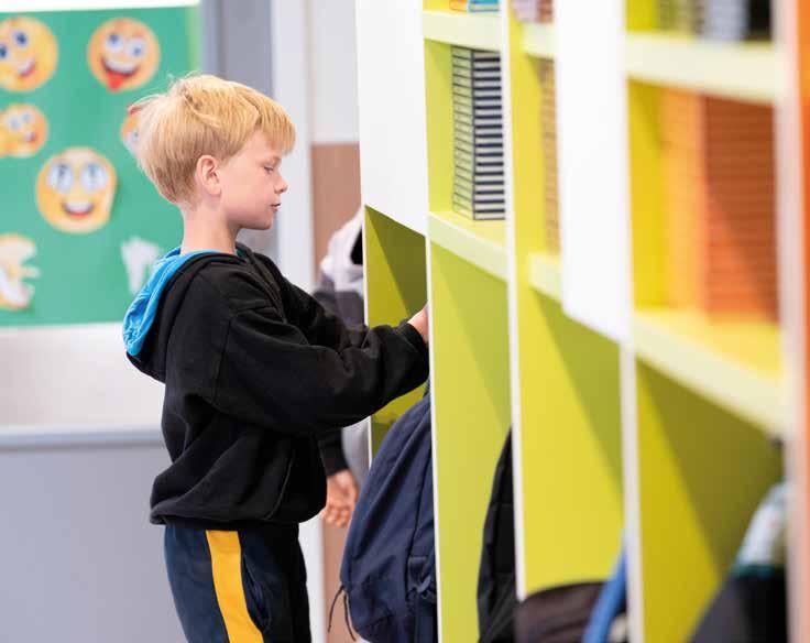 Leerling aan het werk in KPO Basisschool Joseph in Roosendaal. Leerling aan het werk in KPO Basisschool Joseph in Roosendaal.