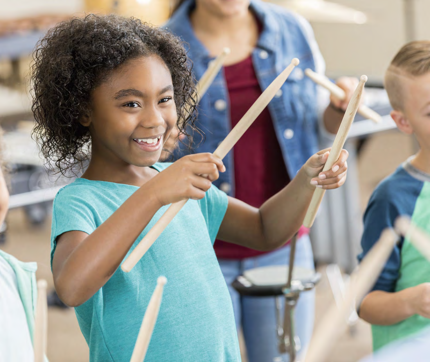 Leerlingen van Basisschool Toermalijn in Wormerveer oefenen met muziek maken. Leerlingen van Basisschool Toermalijn in Wormerveer oefenen met muziek maken.
