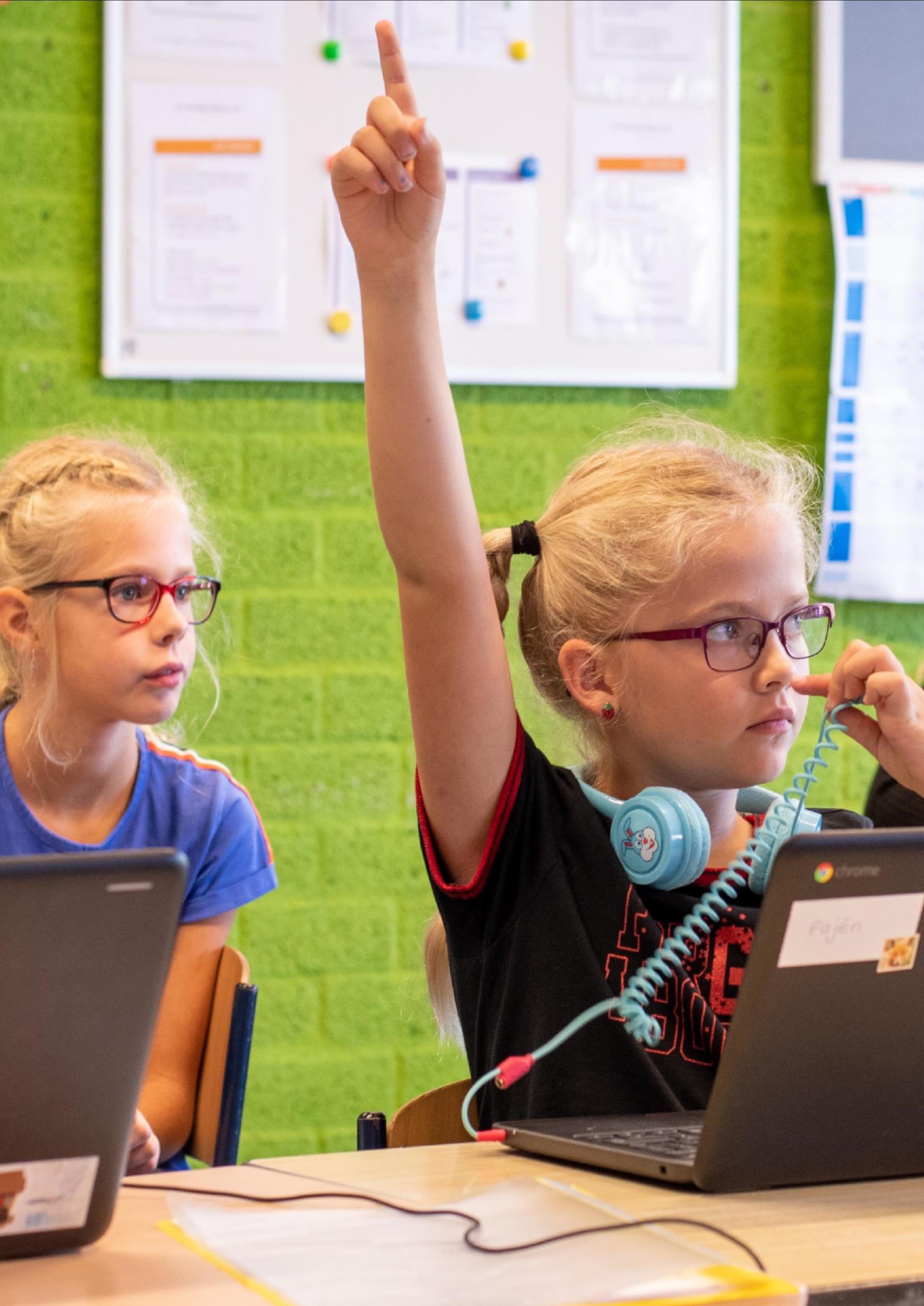 Leerlingen van CBS De Adelaar in Wolvega zijn actief betrokken bij het lesmateriaal. Leerlingen van CBS De Adelaar in Wolvega zijn actief betrokken bij het lesmateriaal.