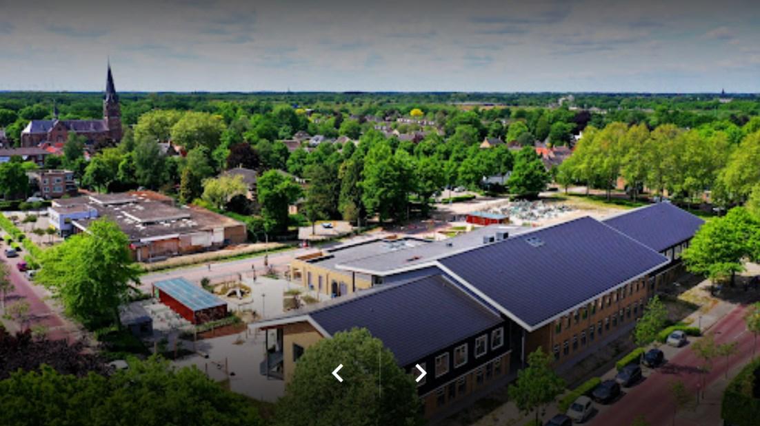 Openbare Basisschool De Toermalijn in Bavel met een uitgestrekt schoolplein en groene omgeving. Openbare Basisschool De Toermalijn in Bavel met een uitgestrekt schoolplein en groene omgeving.