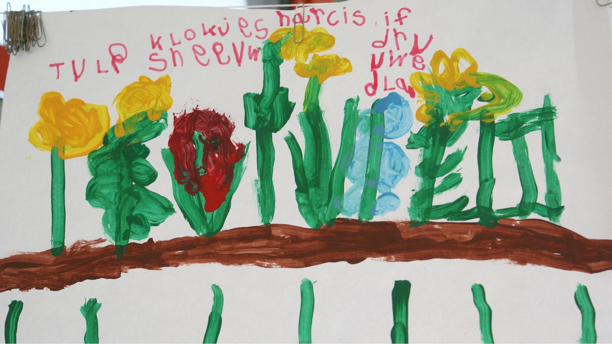 Schilderij van bloemen gemaakt door leerlingen van Christelijke Basisschool De Leiboom in Zaltbommel. Schilderij van bloemen gemaakt door leerlingen van Christelijke Basisschool De Leiboom in Zaltbommel.