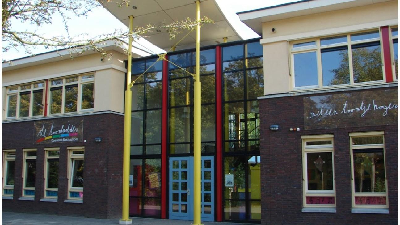 Schoolgebouw van OBS De Toonladder Zuilenstein in Nieuwegein. Schoolgebouw van OBS De Toonladder Zuilenstein in Nieuwegein.