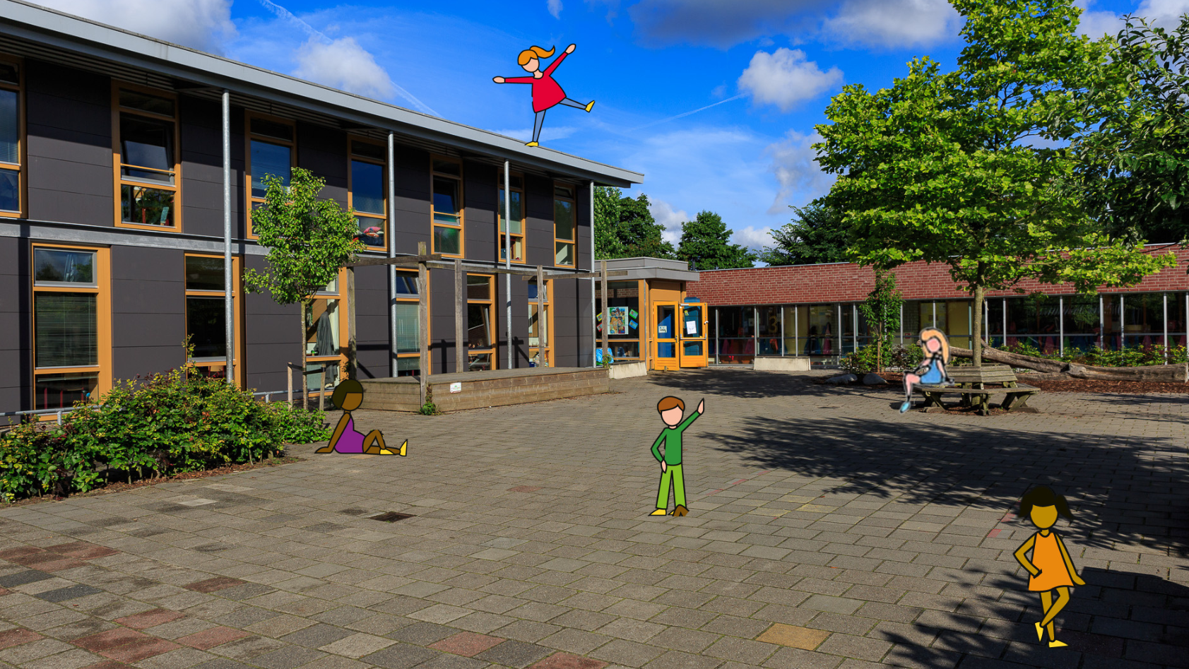 Schoolplein van de Sint Jozef Basisschool in Nootdorp met vrolijke kinderen. Schoolplein van de Sint Jozef Basisschool in Nootdorp met vrolijke kinderen.