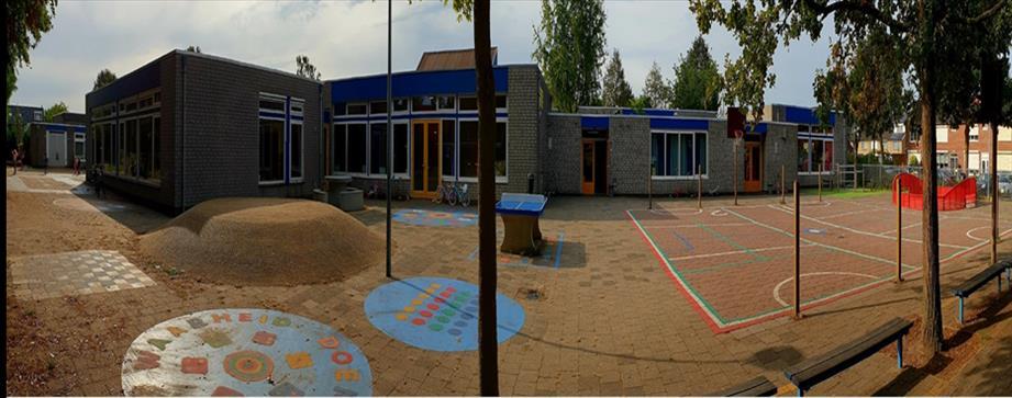 Schoolplein van KBS De Toekomst in Oosterhout. Schoolplein van KBS De Toekomst in Oosterhout.