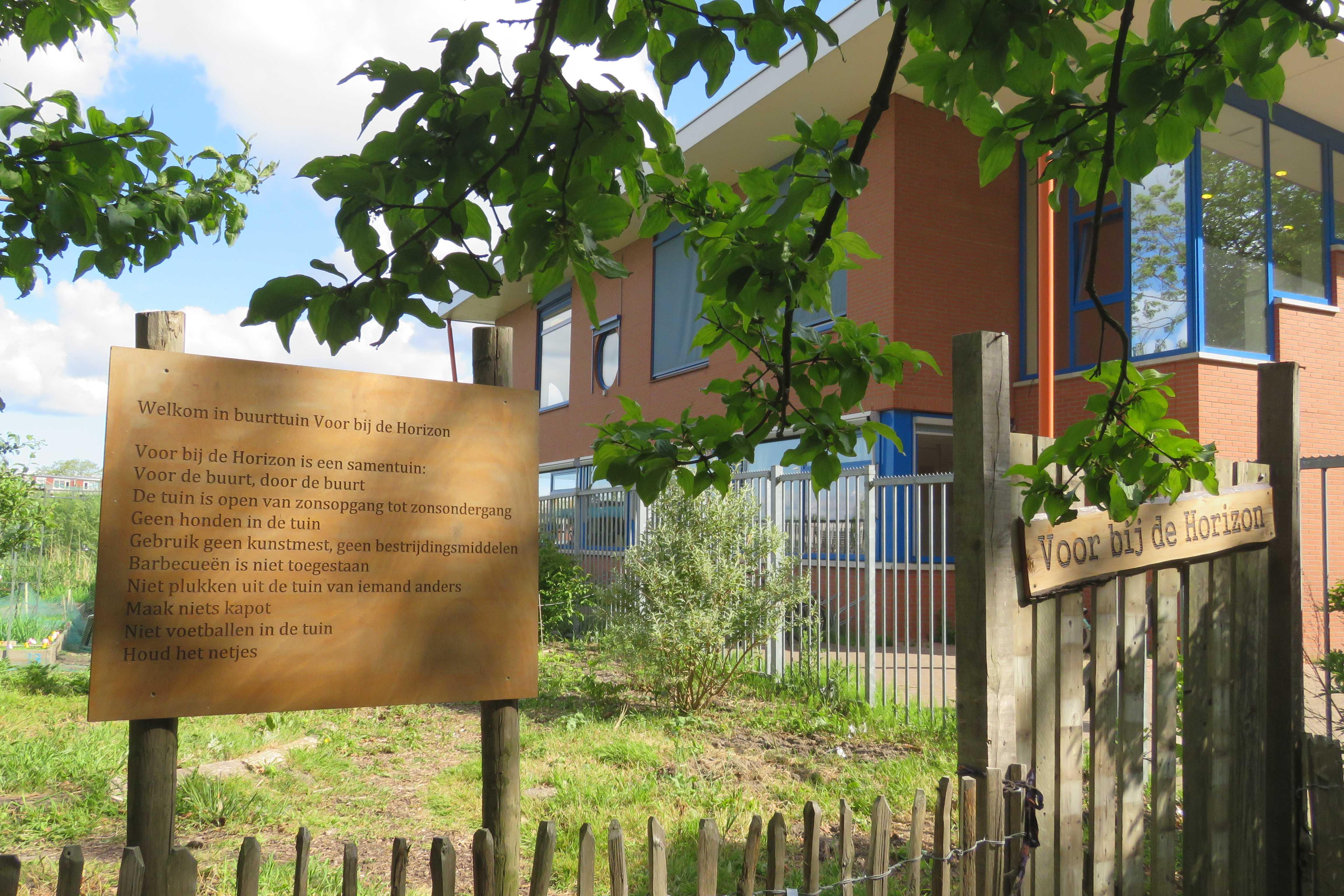 Welkom bij de buurt tuin van Basisschool De Horizon in Delft. Welkom bij de buurt tuin van Basisschool De Horizon in Delft.