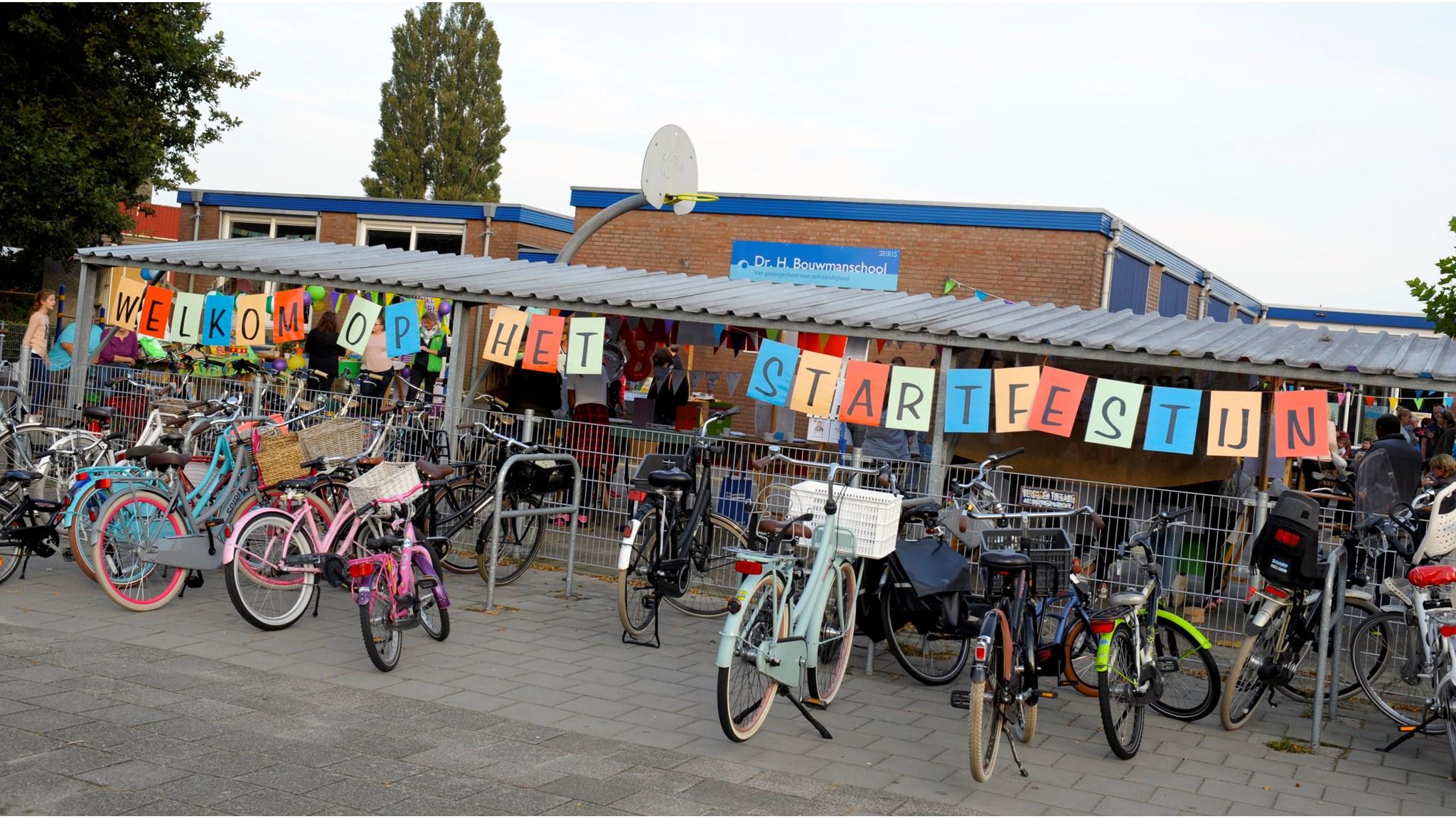 Welkom op het Startfestijn van Basisschool Dr. H. Bouwmanschool in Kampen. Welkom op het Startfestijn van Basisschool Dr. H. Bouwmanschool in Kampen.